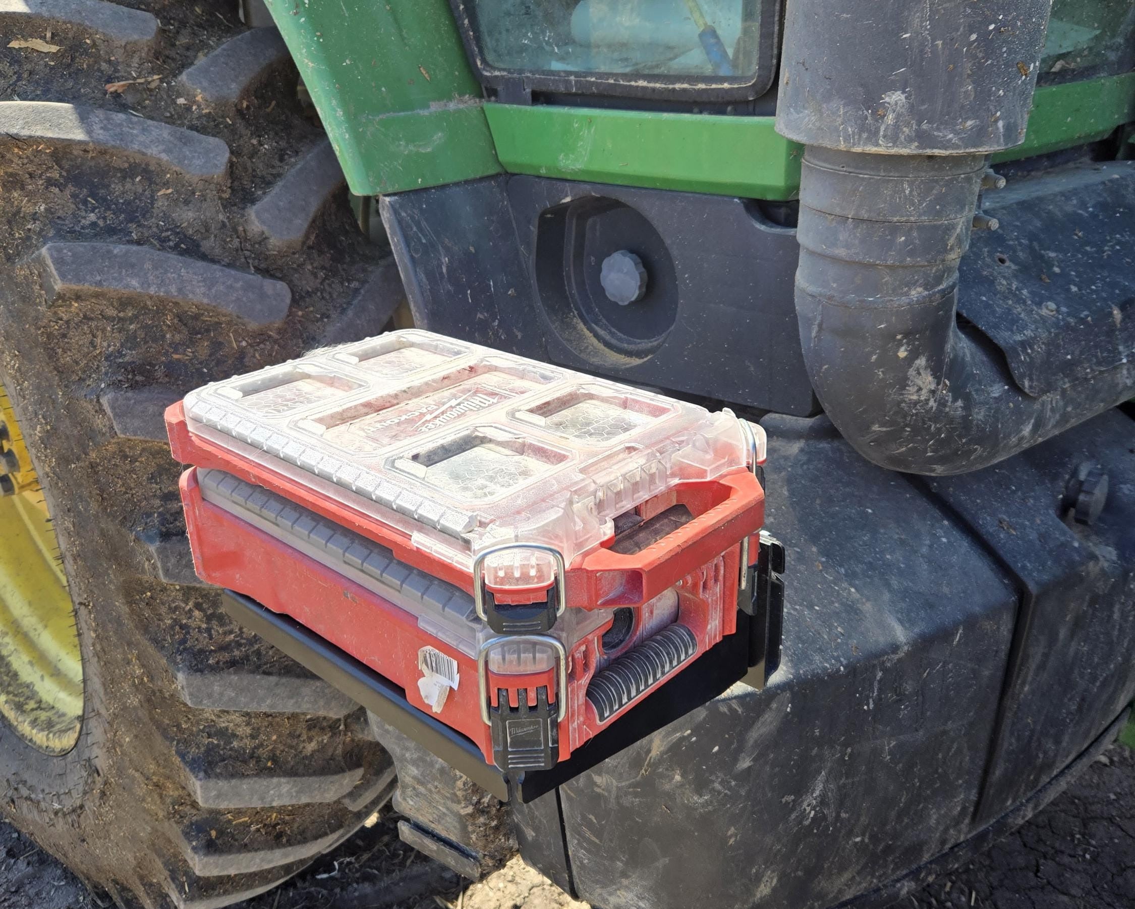 Packout Adapter – Fits John Deere Tractor Toolbox Mount